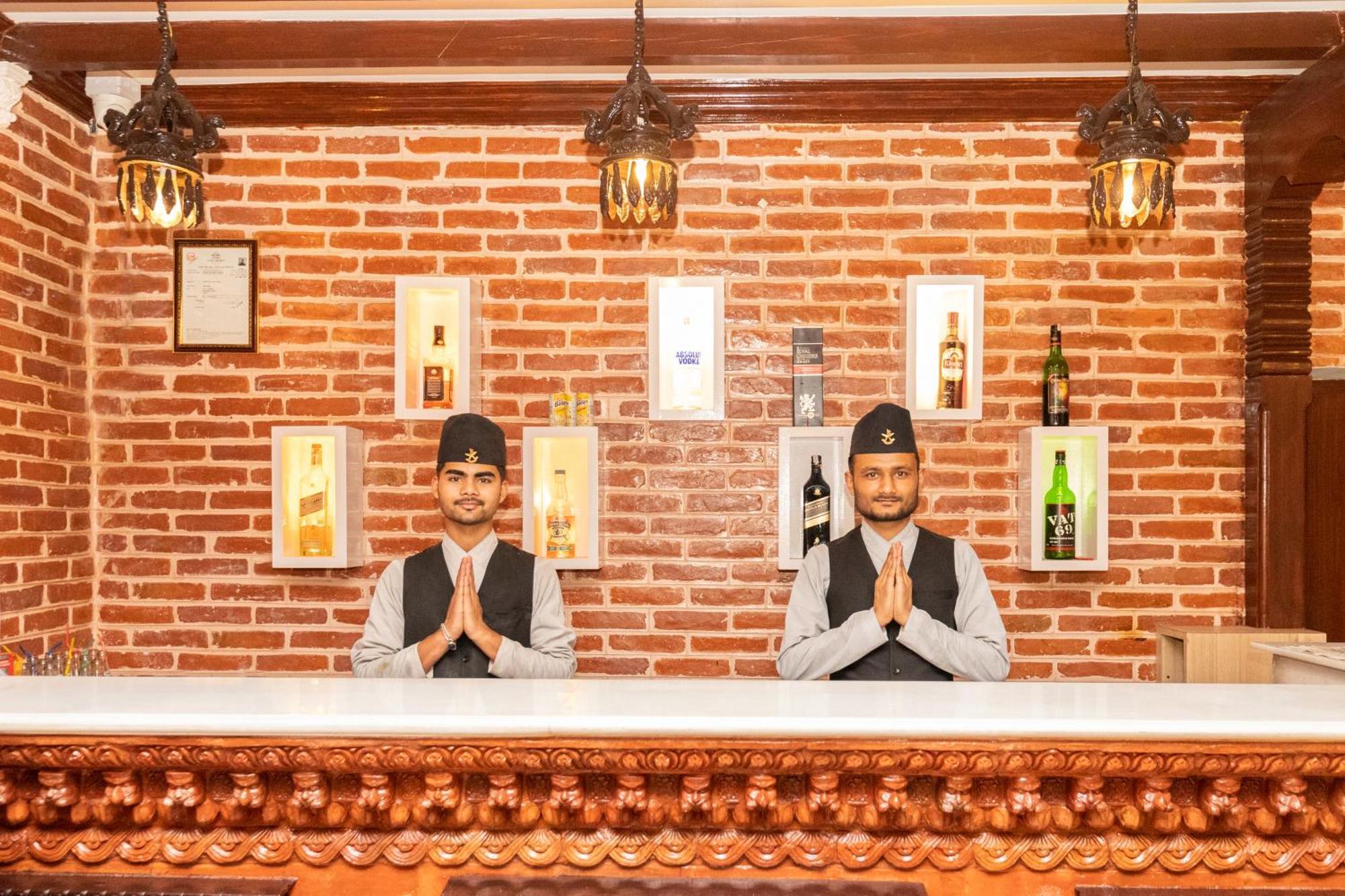 Airport Himalaya Boutique Hotel Kathmandu Exterior foto